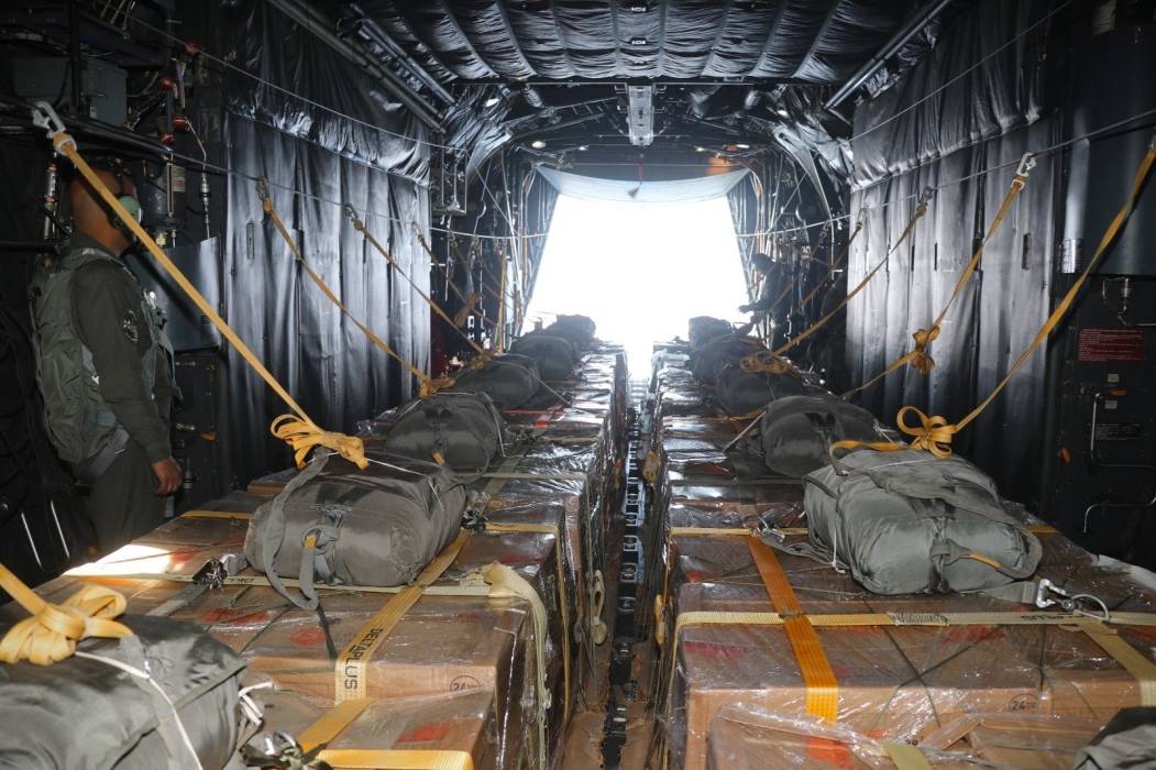 الحكومة: مشاركة أميركا في الإنزال الجوي الأردني تؤكد تفكيك الدعم الدولي الممنوح لإسرائيل