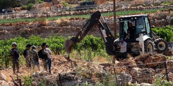 قوات الاحتلال تهدم منزلاً في نابلس و3 منشآت شمال غرب رام الله