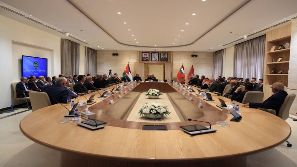 وفد من كبار المتقاعدين العسكريين يزور القيادة العامة للقوات المسلحة