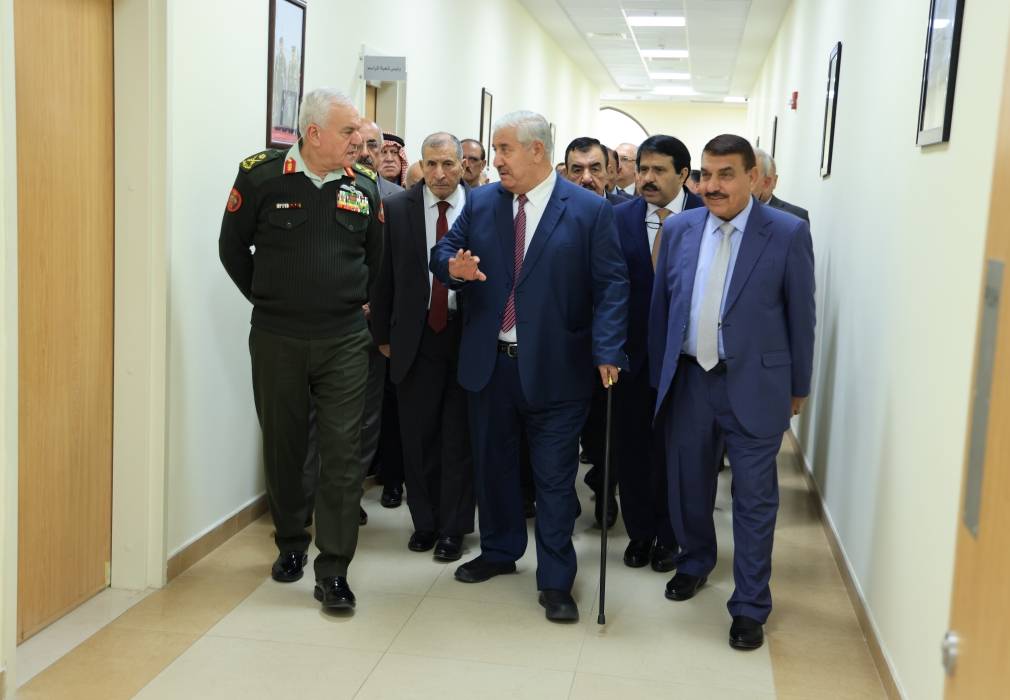 وفد من كبار المتقاعدين العسكريين يزور القيادة العامة للقوات المسلحة...صور