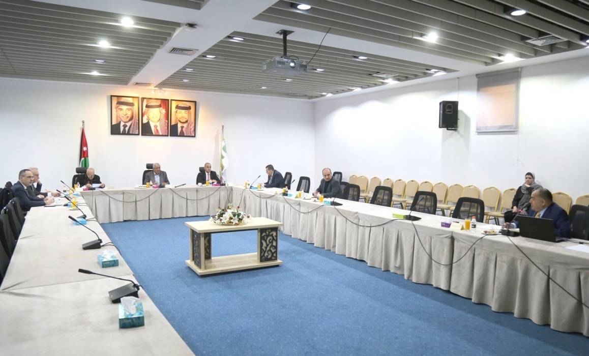 الروابدة يترأس اجتماع مجلس أمناء جائزة الملك عبدالله الثاني للإبداع