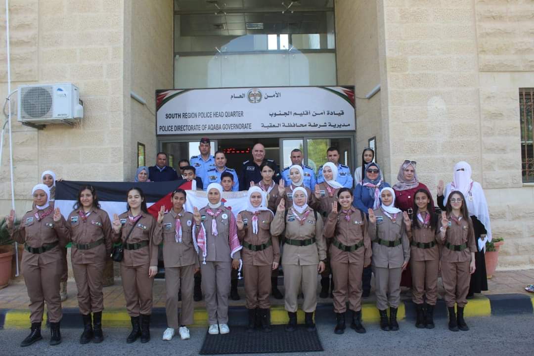 طلبة الكشافة في مديرية تربية وتعليم العقبة واليوبيل الفضي ...صور