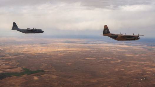 مصدر : الطائرات الأردنية لم تكن مصدر خلل تسبب بسقوط حر لمساعدات على غزة