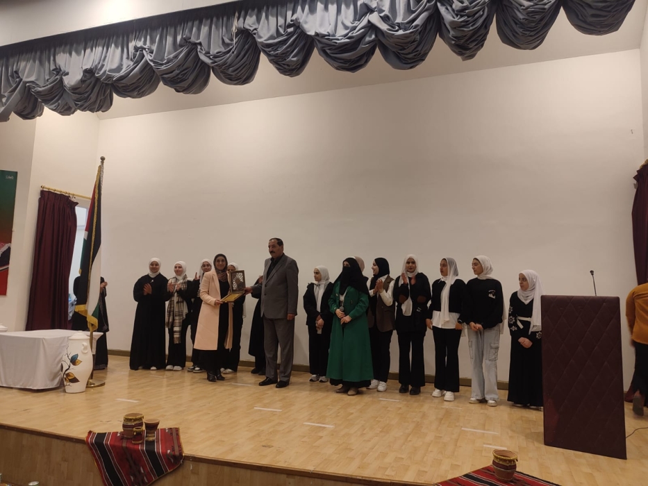 ضاحية الأميرة ايمان الثانوية المختلطة تحتفل باليوبيل الفضي وقصص نجاح مشاريع طالباتها