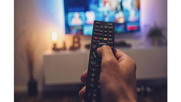 ما حكم مشاهدة المسلسلات في شهر رمضان؟ الافتاء تجيب