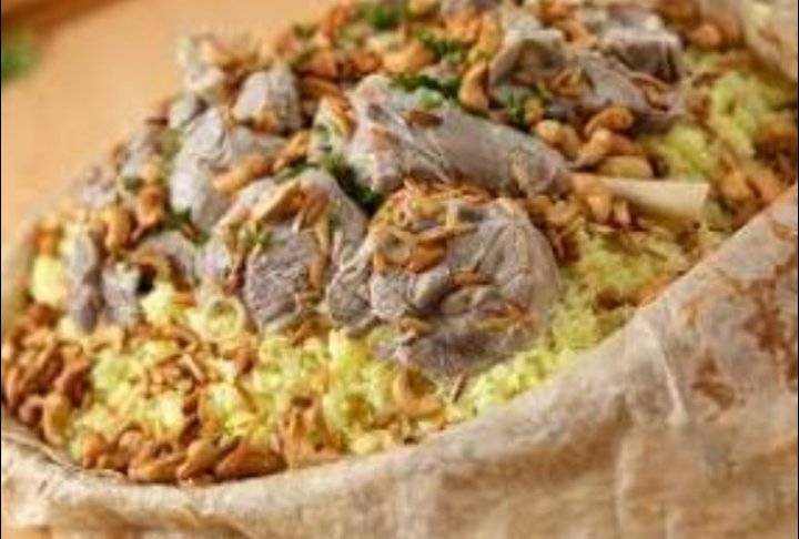الطبق الوطني الأردني المنسف سيد المائدة في رمضان