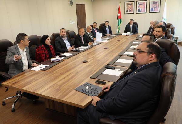 اجتماع لدراسة إنشاء مركز دراسات السمية للأدوية والمبيدات الزراعية