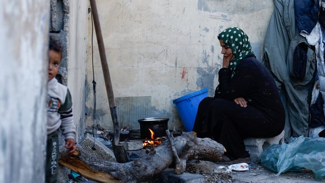 صحيفة: إسرائيل قدمت عرضاً لعشائر غزة لإدارة القطاع بمعزل عن حماس