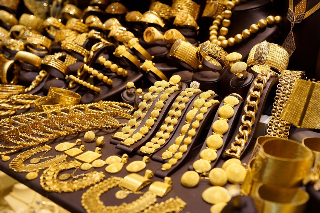 نقيب الذهب: ننصح بالادخار وعدم الاستثمار