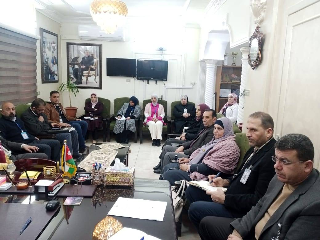 الجراح يترأس اجتماعاً لرؤساء الأقسام في تربية الطيبة والوسطية