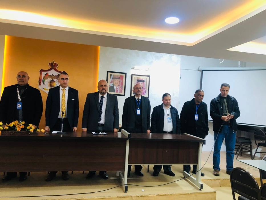 غزلان يترأس اجتماعاً لمديري ومديرات المدارس الثانوية في لواء بني كنانة