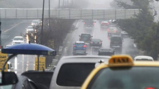 أجواء لطيفة الحرارة صباح اليوم ومنخفض جوي الجمعة