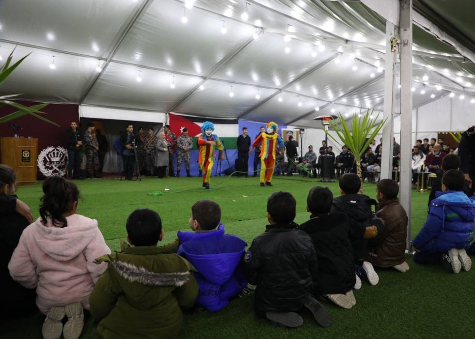 بأجواء أسرية الأمن العام ينظم أمسيات رمضات للأيتام...صور