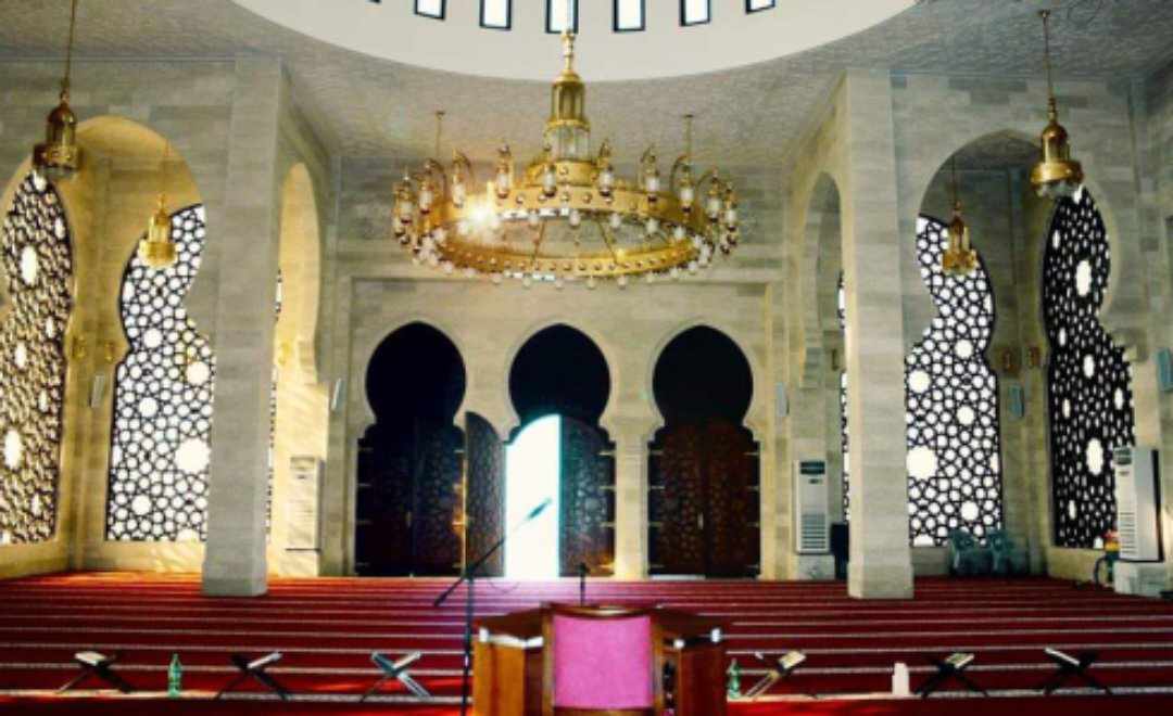 آذان الفجر اليوم السبت في تمام الساعة05:14