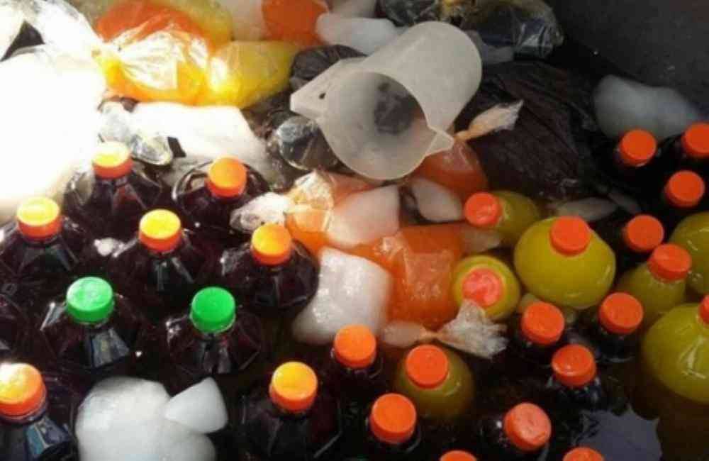 ضبط عصائر غير صالحة للاستهلاك في موقعين بجبل الحسين