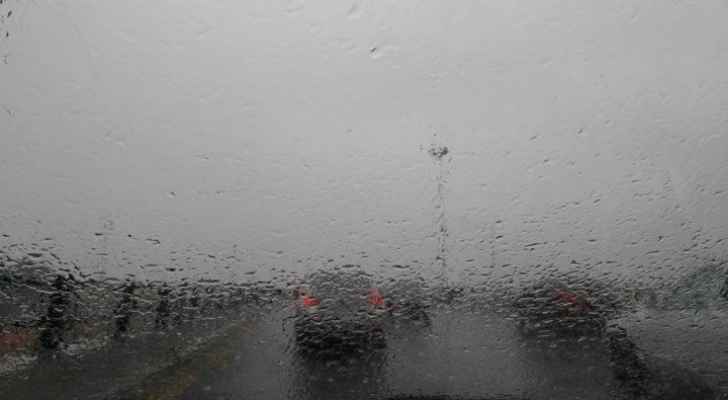 هطول للأمطار في مناطق عشوائية من الأردن