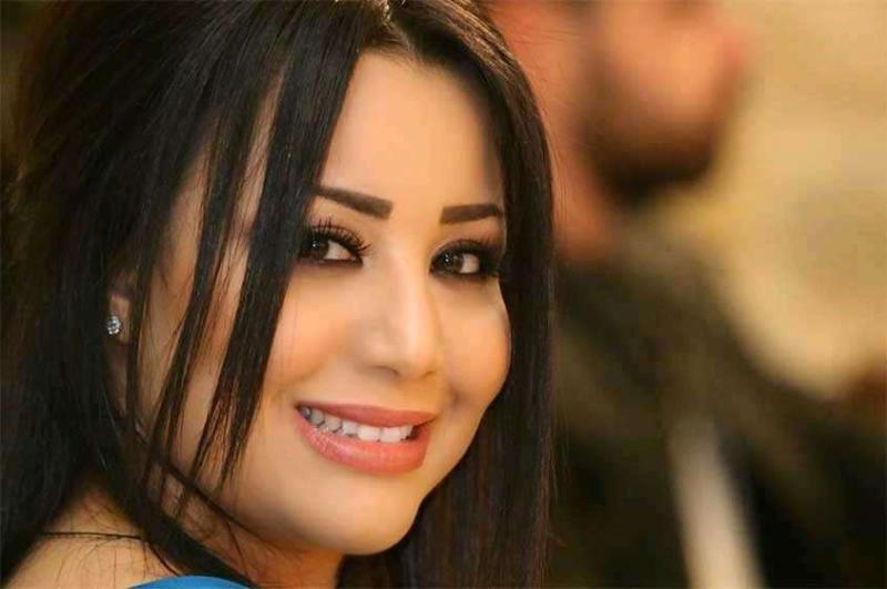 فنانة تونسية تقر بـ ”سرقة” قصيدة يمنية وتعتذر للشاعر