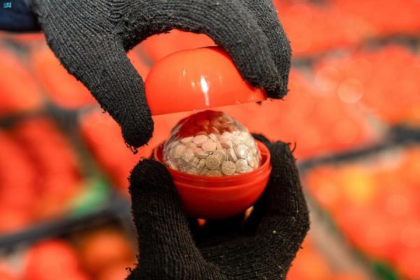 4 حبات كبتاغون توقع شاب بكمين محكم