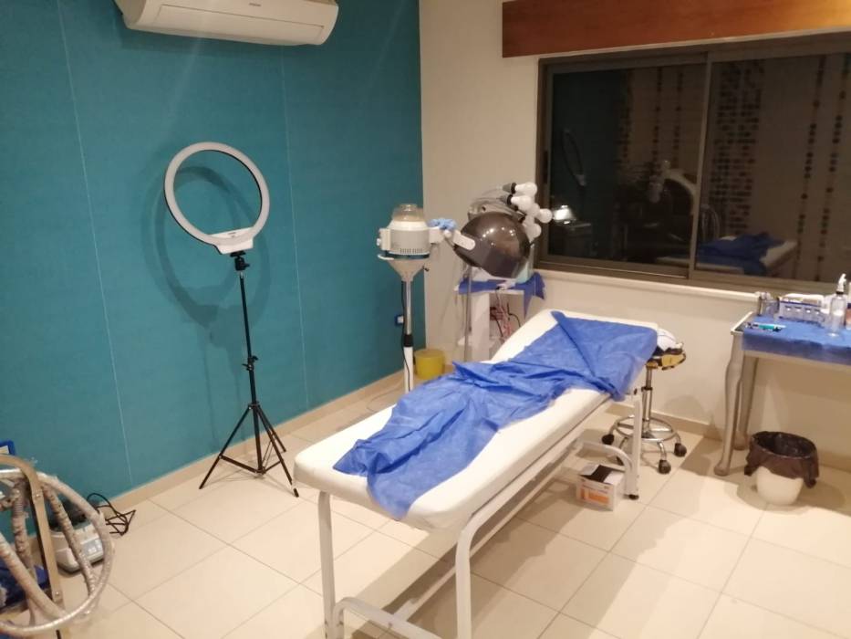 الغذاء والدواء تداهم شقة سكنية تجرى داخلها تداخلات تجميلية باستخدام حقن غير مجازة