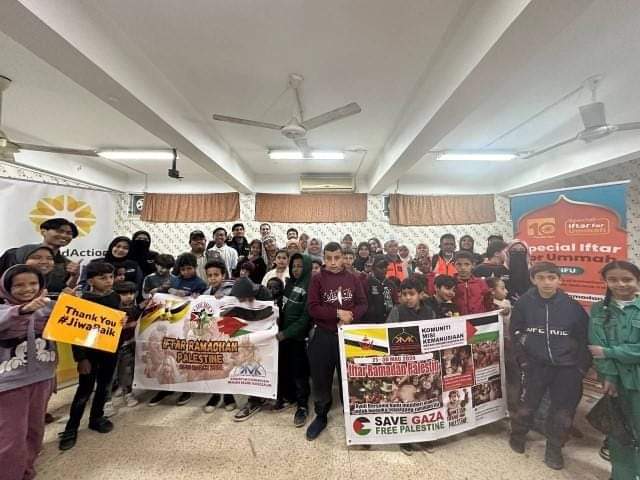 مبادرة إفطار لأطفال في مخيم سوف