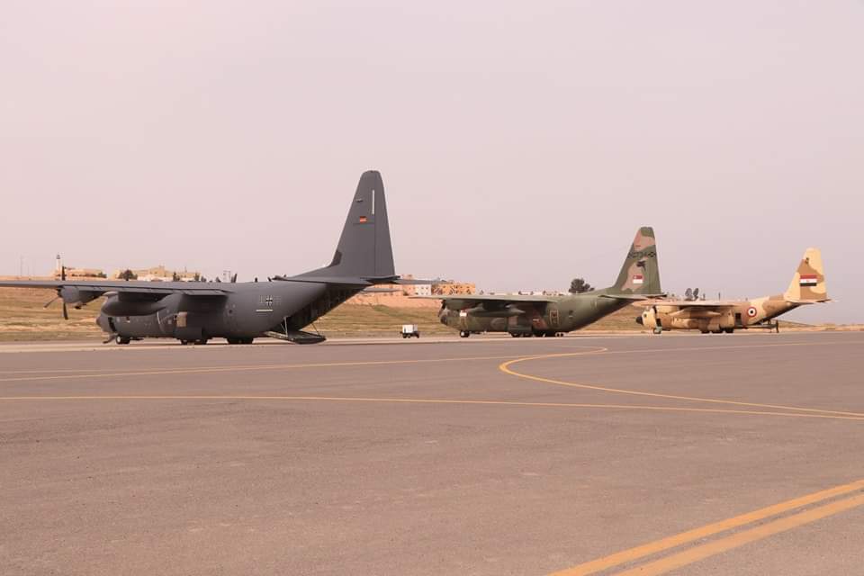 بمشاركة دولية.. تنفيذ 5 إنزالات جوية على قطاع غزة...صور
