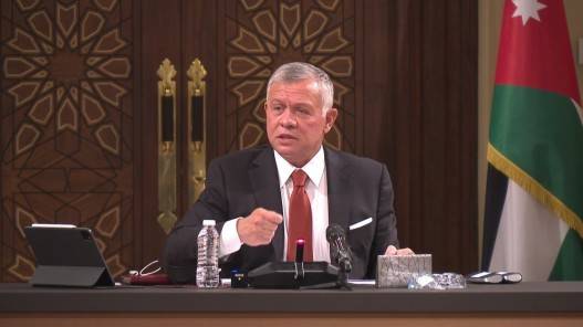 الملك يصل إلى قصر المشتى للقاء وجهاء وممثلين عن أهالي البادية الوسطى