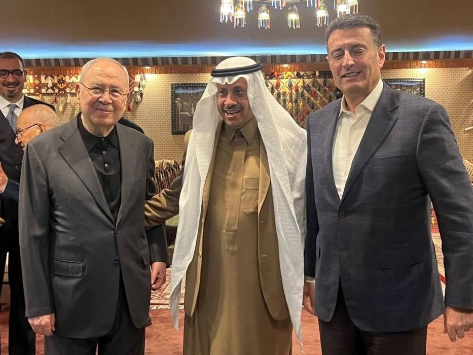 السديري يقيم مأدبة إفطار في عمان ...صور