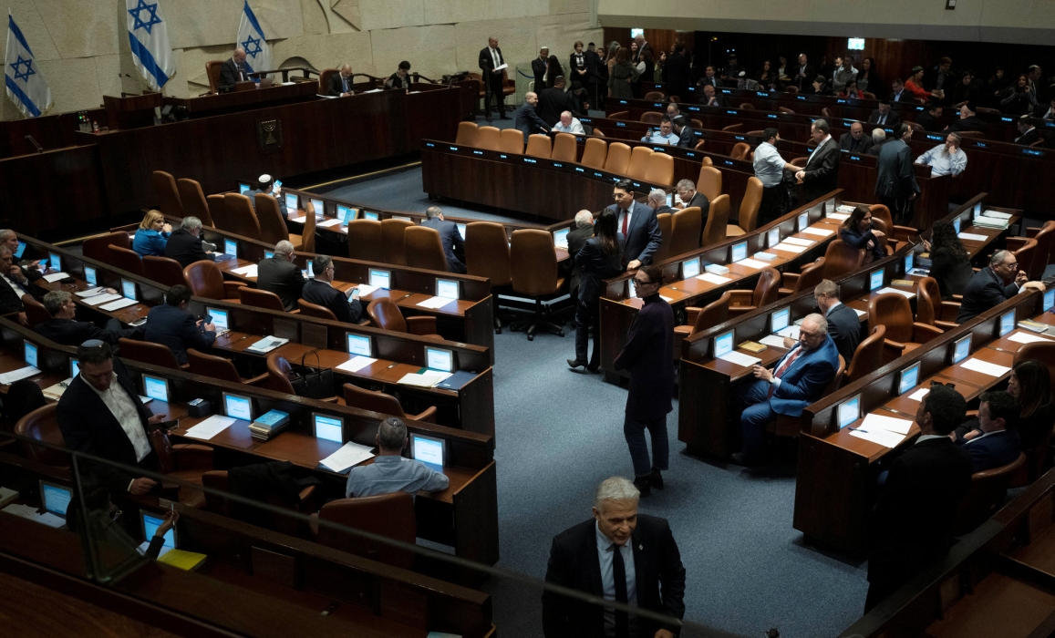الكنيست يصادق على مشروع قانون لإغلاق وسائل إعلام أجنبية في إسرائيل