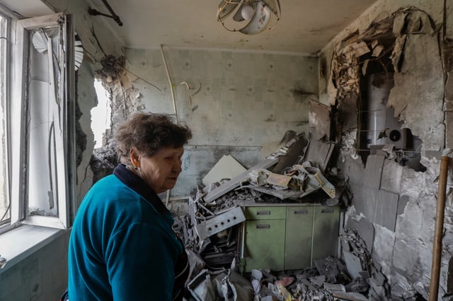 إصابة 13 شخصا في هجوم صاروخي روسي على دنيبرو الأوكرانية