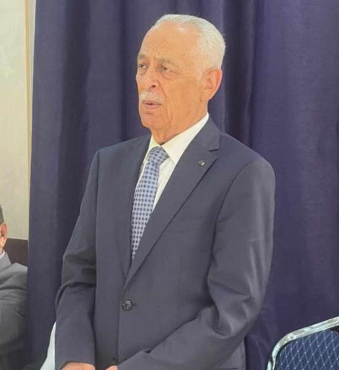 مندوبا عن الملك وولي العهد.... العيسوي يعزي عشيرة الطورة