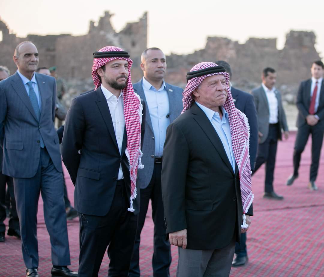 الملك يزور البادية الشمالية ويلتقي بوجهائها وممثلين عن أبنائها...صور