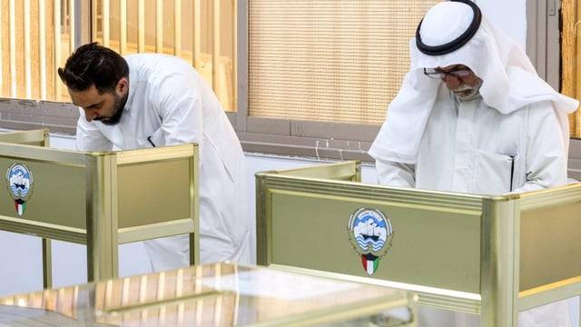 الكويتيون ينتخبون أعضاء مجلس الأمة اليوم