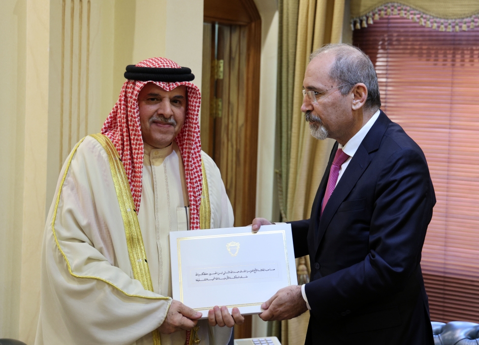 King Receives Invite to 33rd Arab Summit in Bahrain next May