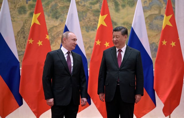 مجلة أمريكية : الغرب عاجز عن فك شراكة روسيا والصين