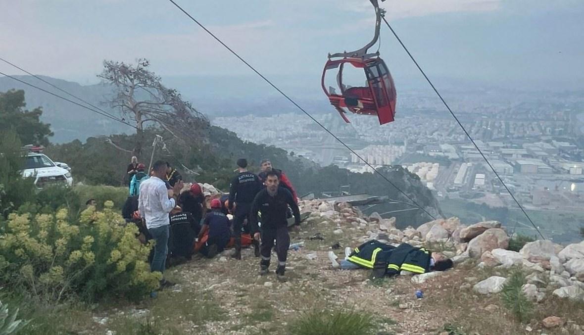 وفاة بانيهار (تلفريك) في تركيا و 184 عالقين في الهواء