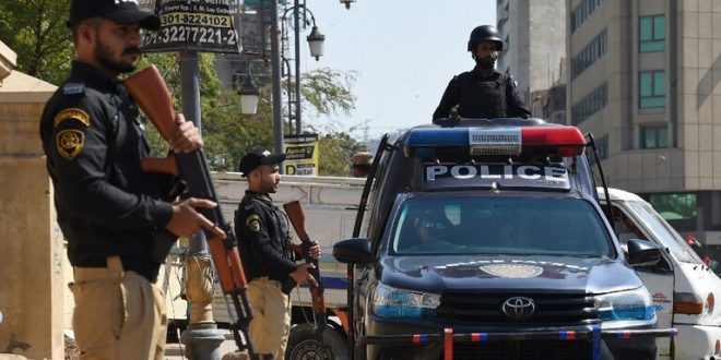 مقتل 11 شخصاً بهجومين إرهابيين في باكستان