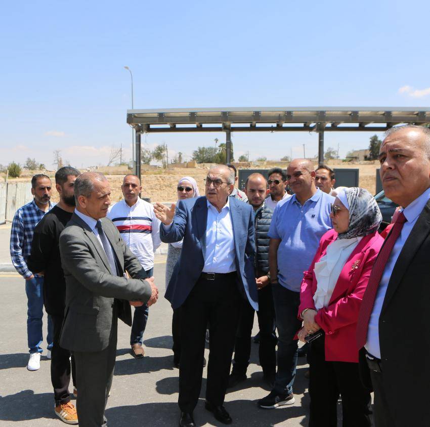 تحضيرات لتشغيل باص الزرقاء السريع .. وابو السمن: واصلوا الليل بالنهار