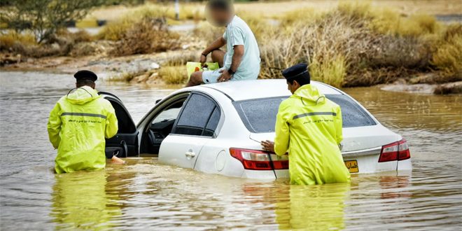 مصرع 12 شخصاً وفقدان 5 آخرين جراء السيول في سلطنة عمان