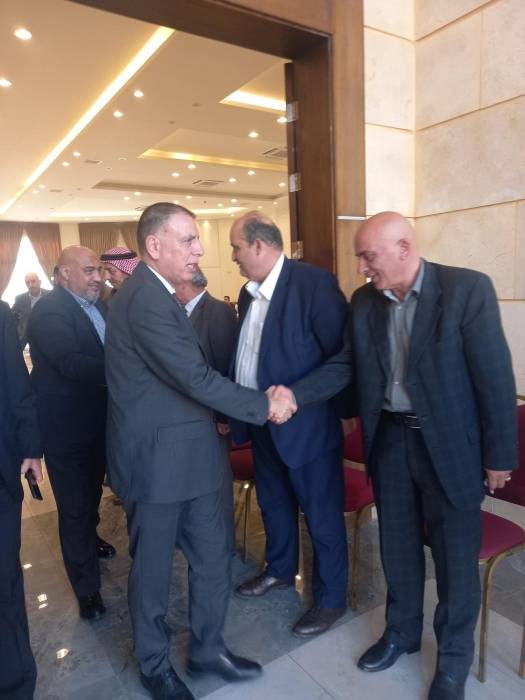 وزير الداخلية يقدم واجب العزاء لآل حجازين