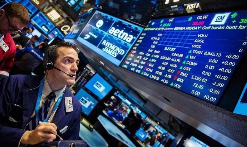 إغلاق مؤشرات أسواق الأسهم الأمريكية على انخفاض