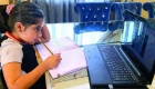 الإمارات تمدد العمل بنظام التعليم عن بعد