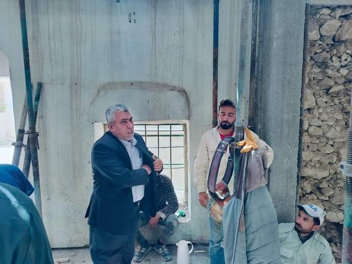 مدير أوقاف الكورة يتفقد مشروع تأهيل وصيانة منازل الأسر العفيفة