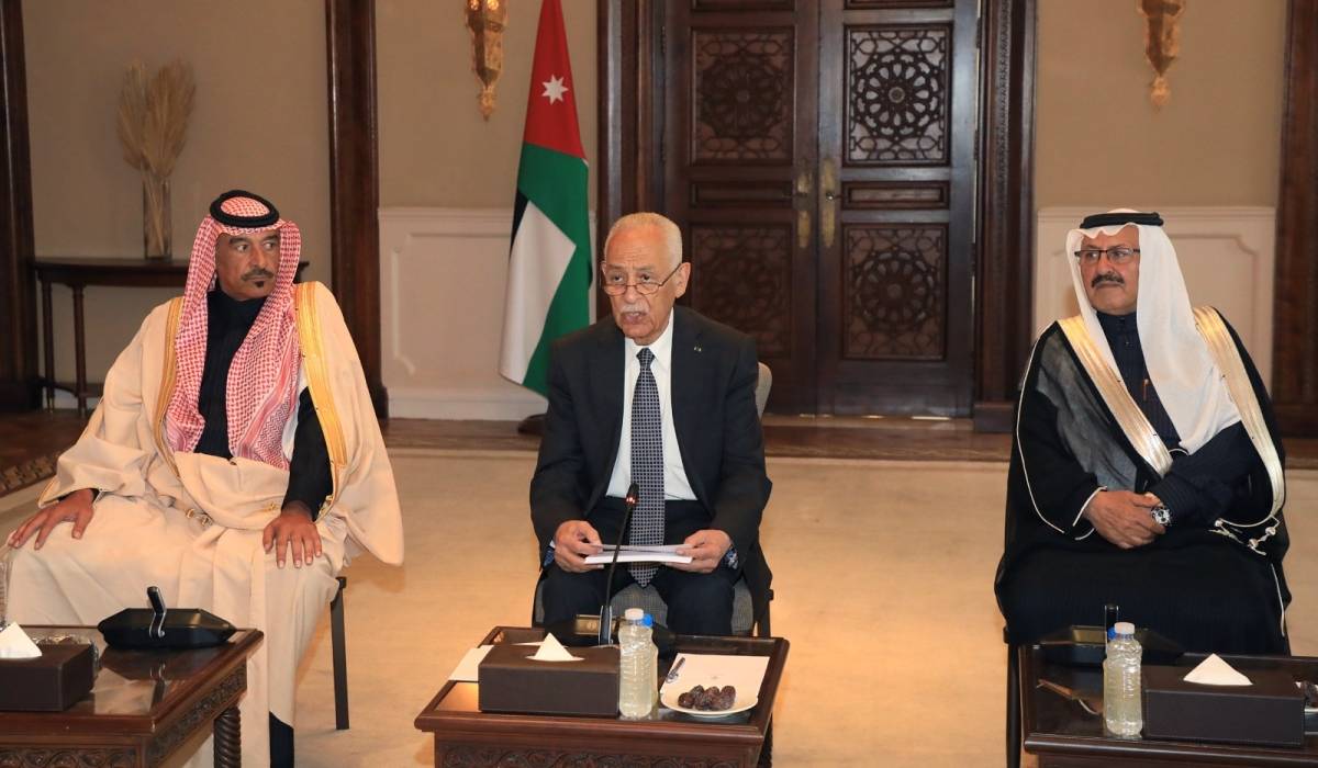 *رئيس الديوان الملكي يلتقي وفدا من وجهاء عشيرة الكعابنة*