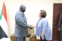نائب رئيس مجلس السيادة السوداني يلتقي رئيسة منظمة الطوارئ الإيطالية