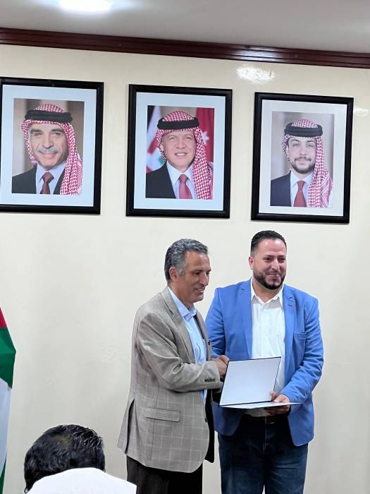 سلطة منطقة العقبة تكرم اسرة مبادرة اترك أثر...صور