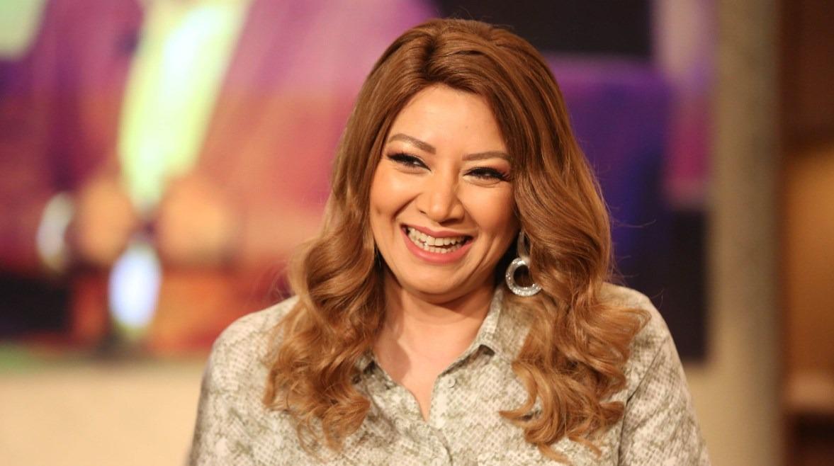 الفنانة انتصار أمام القضاء.. والسبب سايس وحارس عقار