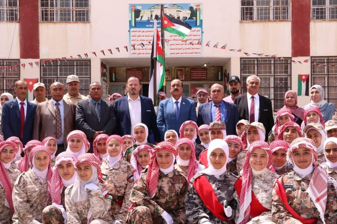 الشوبكي يرعى تخريج مشروع التدريب العسكري والتربية الوطنية لطلبة المدارس...صور