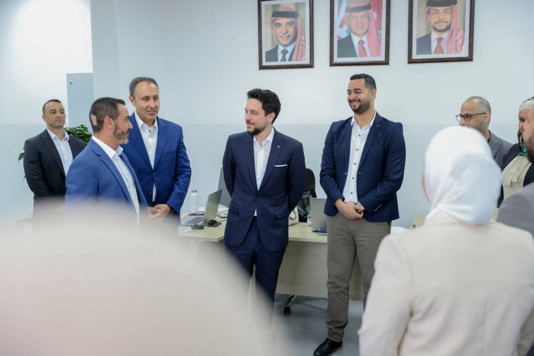 ولي العهد: ضرورة تقديم التسهيلات للمستثمرين في العقبة