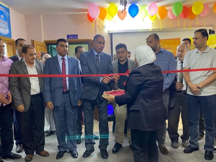 معرض تشكيلي بمركز شابات عبين عبلين