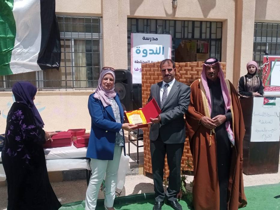 السكارنة يرعى الاحتفال بعيد استقلال المملكة الأردنية الهاشمية  في لواء الجيزة...صور